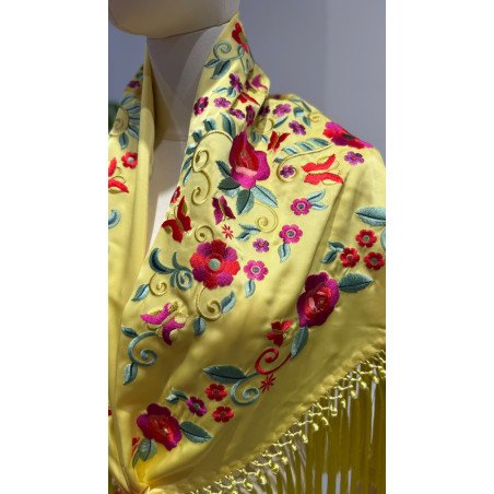 Mantón Amarillo